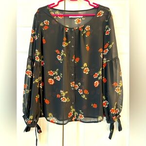 JUSTFAB NWOT Women’s Bow Sleeve Black Flower Shell Blouse Top Sz S